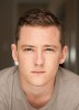 photo Lewis Pullman